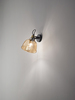 Immagine aggiuntiva di Applique cappello ambra trasparente direzionabile dettagli bronzo struttura n