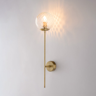 Applique bronzata moderna con linea verticale e sfera traspatente 43657 DEMETRA LUCI MODERNE