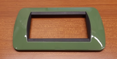 Placca Living international 4 moduli verde 4804VR BTICINO