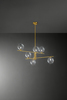 Ulteriore dettaglio di Lampadario 6 bolle di luce sospese in ottone brunito con sfere in vetro trasp