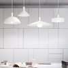 Coordinato lampadari moderni forme diverse metallo bianco