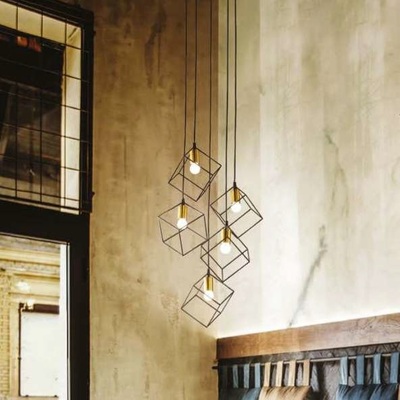 Lampadario nero con 5 cubetti di metallo aperti ICE SP5 NERO IDEAL LUX