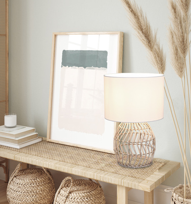 Lampada da tavolo con base in rattan zig zag e paralume bianco 25x38 41813 RIKE LUCI MODERNE