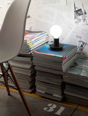 Abat-jour - lampada tavolo nera in metallo minimal con lampadina a vista 6258N PERENZ