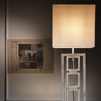 Piantana legno naturalezza moderna intagliata riquadri 43230 KIZAR LUCI MODERNE