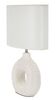 Immagine aggiuntiva di Lampada da tavolo in ceramica bianca con paralume ovale chiaro base ad anello