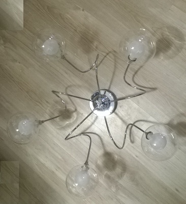 Lampadario moderno da soffitto 5 sfere trasparenti e bianco  41809
