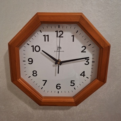 Orologio ottagonale cornice legno color ciliegio 30cm 21036C COLORI E LUCI