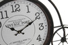 Dettaglio orologio bicicletta nero sprazzi ruggine