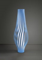 Piantana a goccia in acrilico blu azzurro 123 cm con fasce  45585