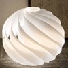 Lampada da tavolo importante in acrilico bianca 55 cm con globo a spirale  45635