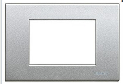 Placca 3 moduli Light Tech color Titanio NT4803TH BTICINO