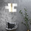 Particolare di Plafoniera grande LED acrilico bianco geometrie sfalsate dettaglio oro  42739