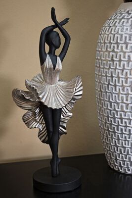 Statuetta ballerina quinta posizione tavolo soprammobile madia 17x14x43  41755
